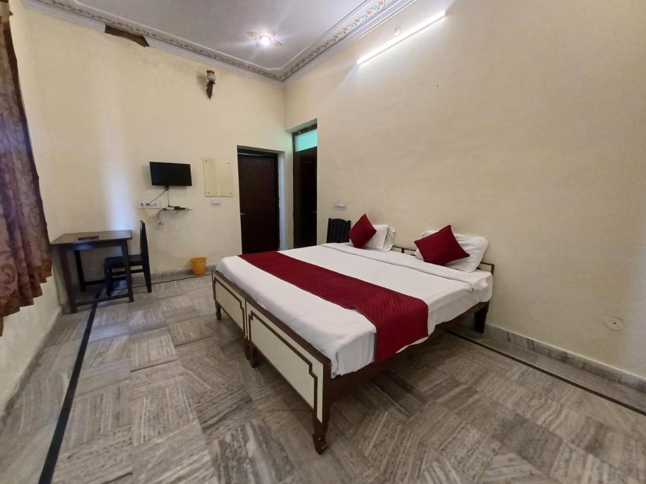 Hotel Green Haveli - A Heritage And Hill View Hotel , Pushkar Exterior foto